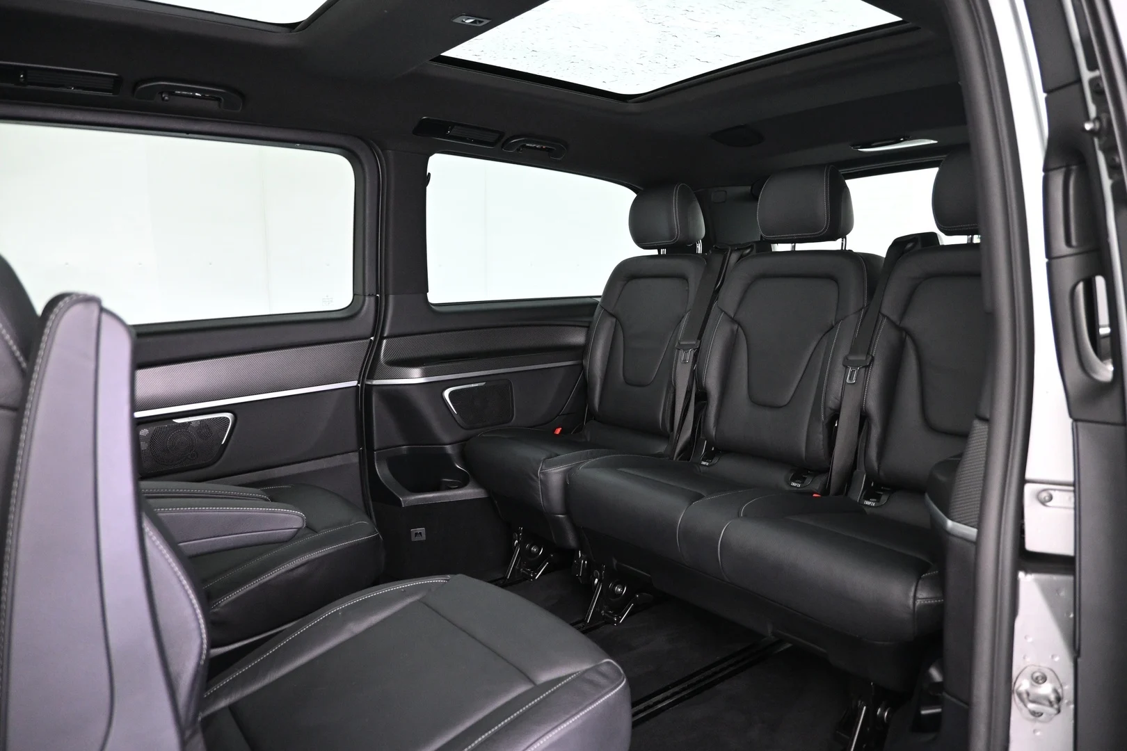 Car Image - 3dJQzMRDkE4d75F2QFRTxd