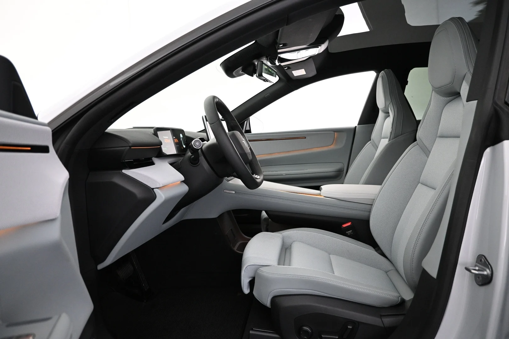 Car Image - 5l9xmyTA3AsnhiTqiBc3Yd