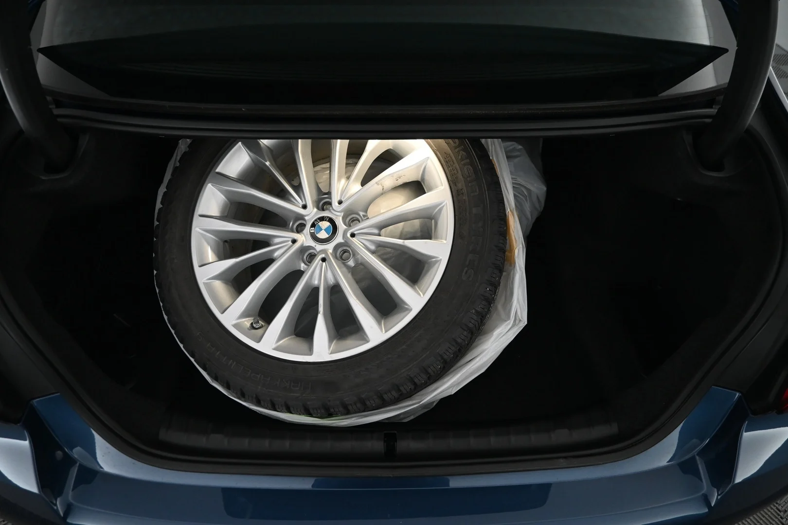 Car Image - 2lkdu8MW6vOb8nZNLibWrG