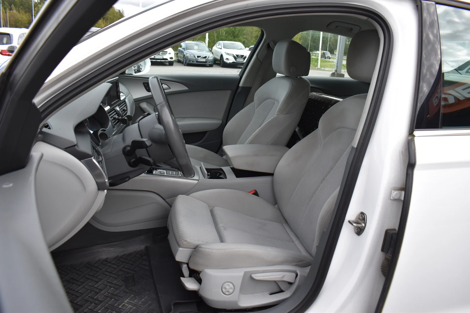 Car Image - 5JqjKrfAt4SjCXBqPBjLKZ