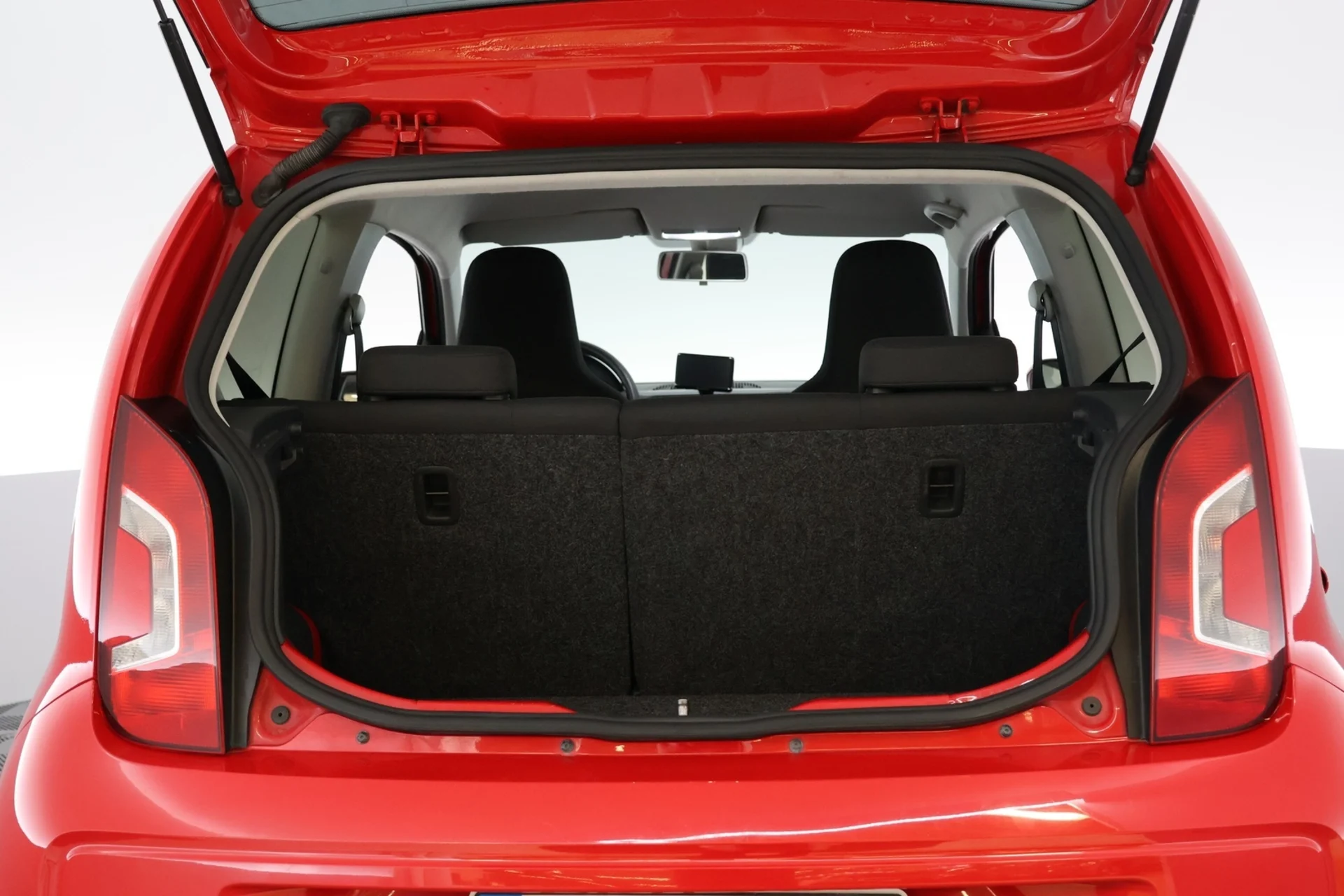 Car Image - 1Qh2fWExLUd1UYqW3bMc6x