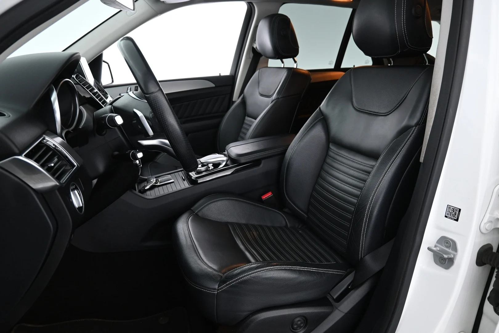 Car Image - 6cDYxjOgWIkX3tE65IFYjb
