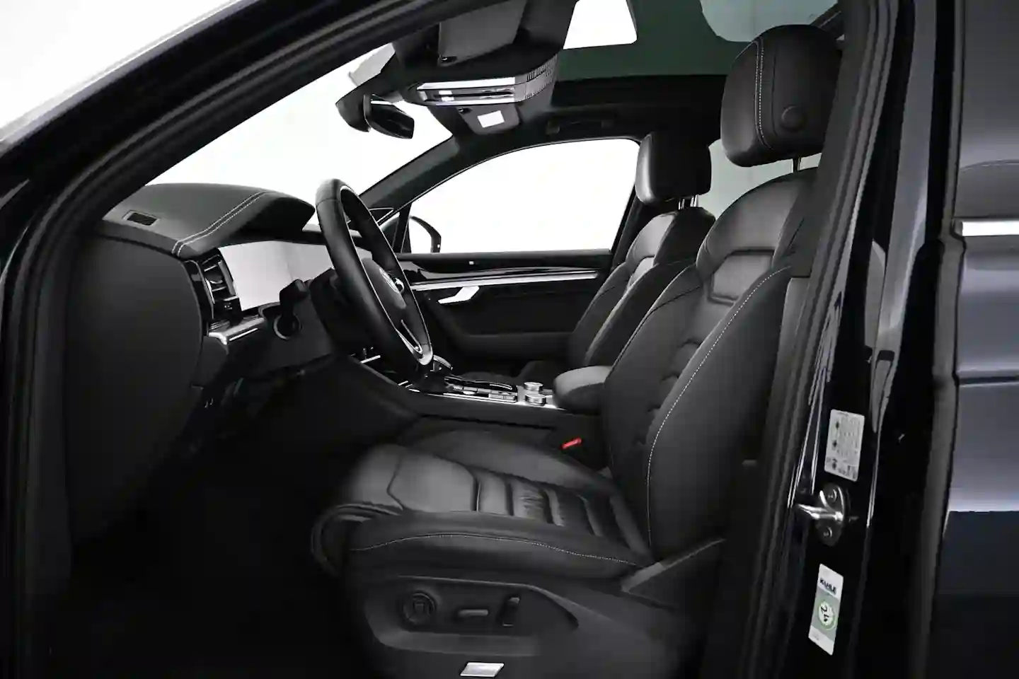 Car Image - xIbrs6Aqvi6sP9Q4q5UVr
