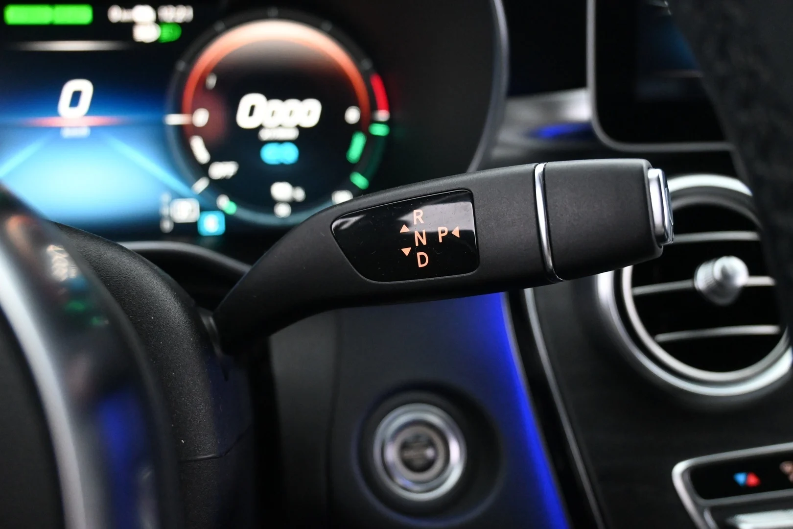Car Image - 2zX3n8Rje3MiJPoHRIT2b2