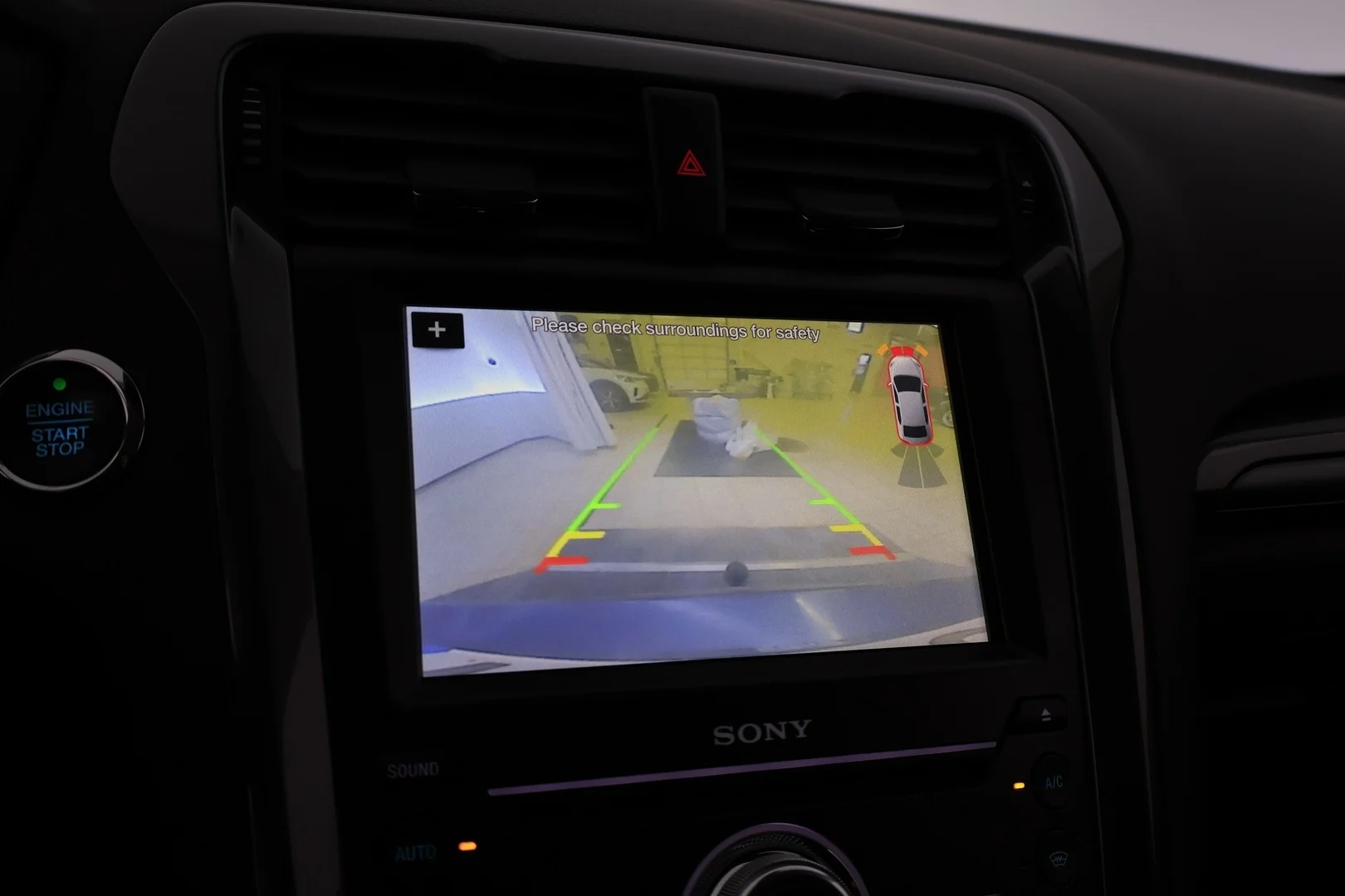 Car Image - 41xNm5eVGZkeySQj1LJCve