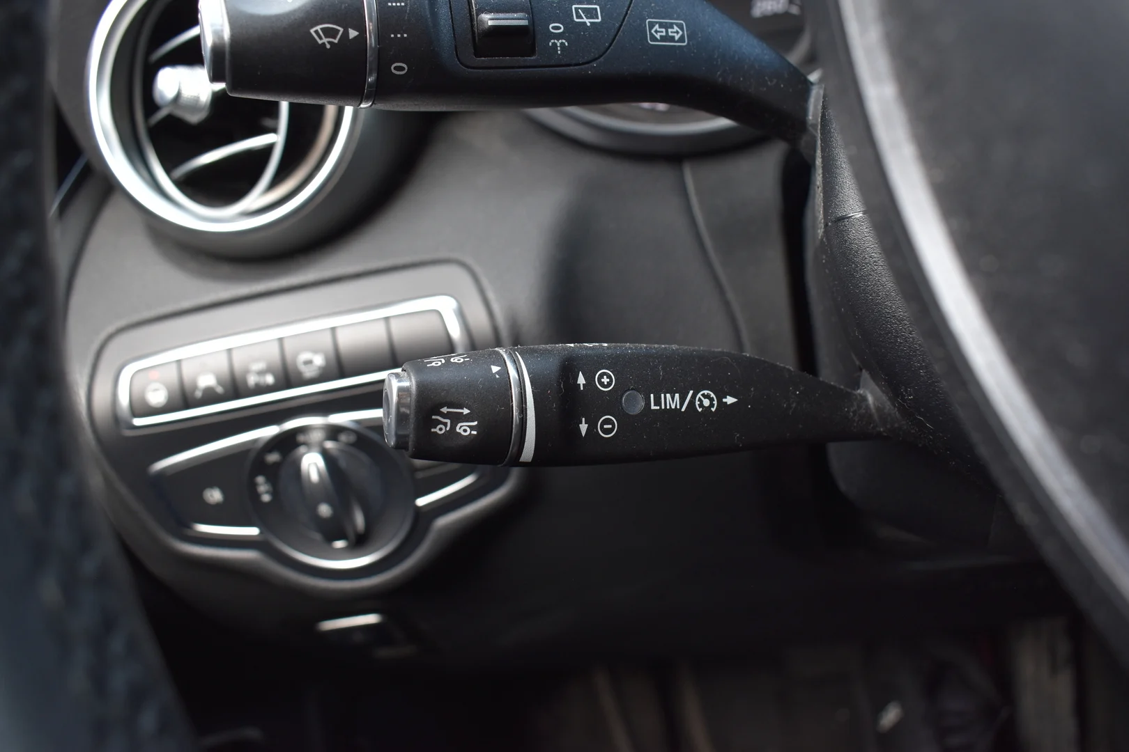 Car Image - 3Lxynk6Yttx4wSHp9Uroqu