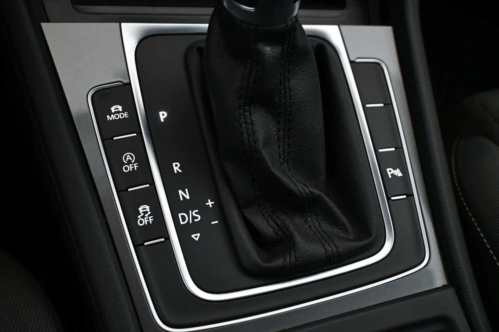 Car Image - 2M7NL4gGvL4wyfDjOTTXE1