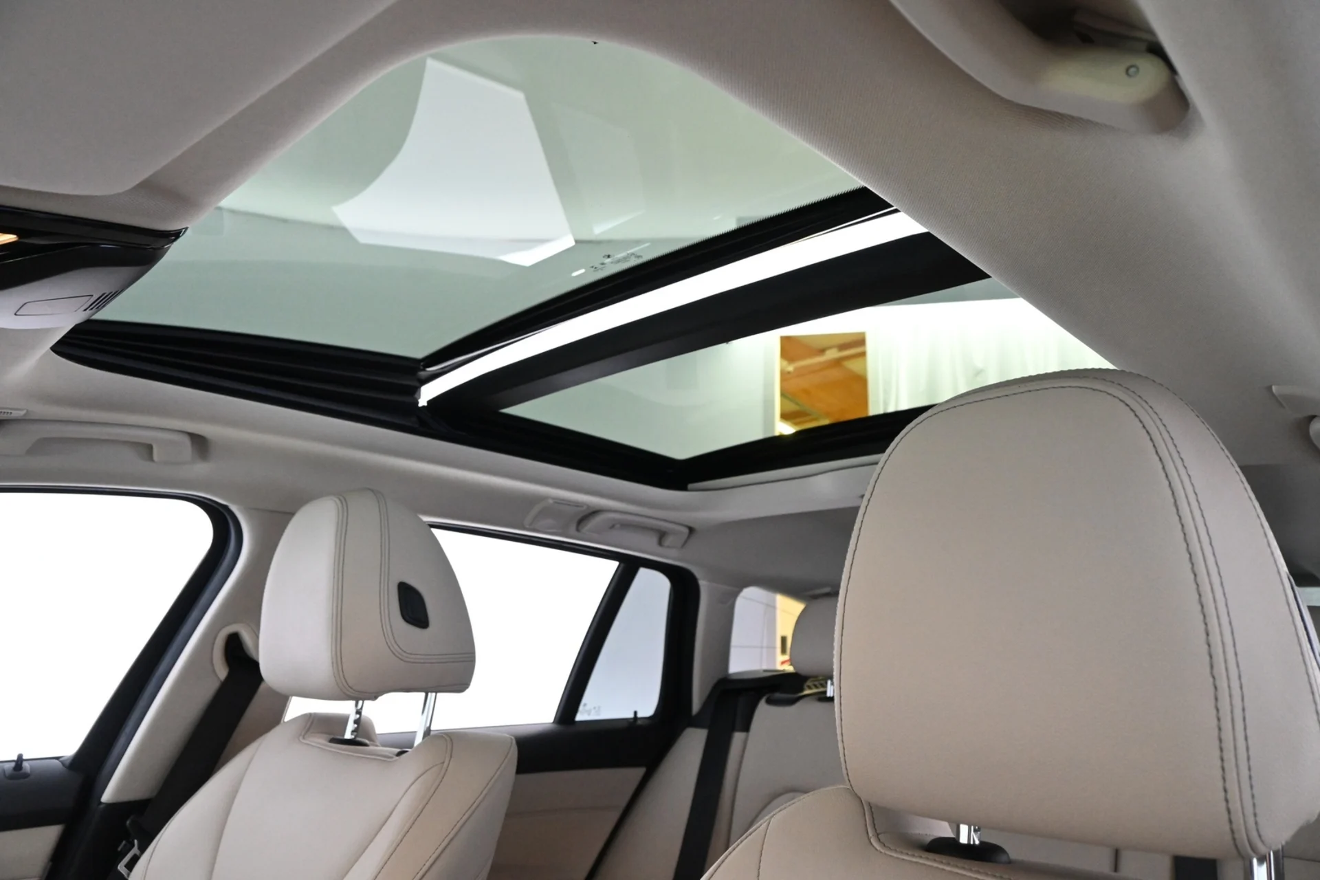 Car Image - 4U20OIdKq4iWmMTbx9bcyM