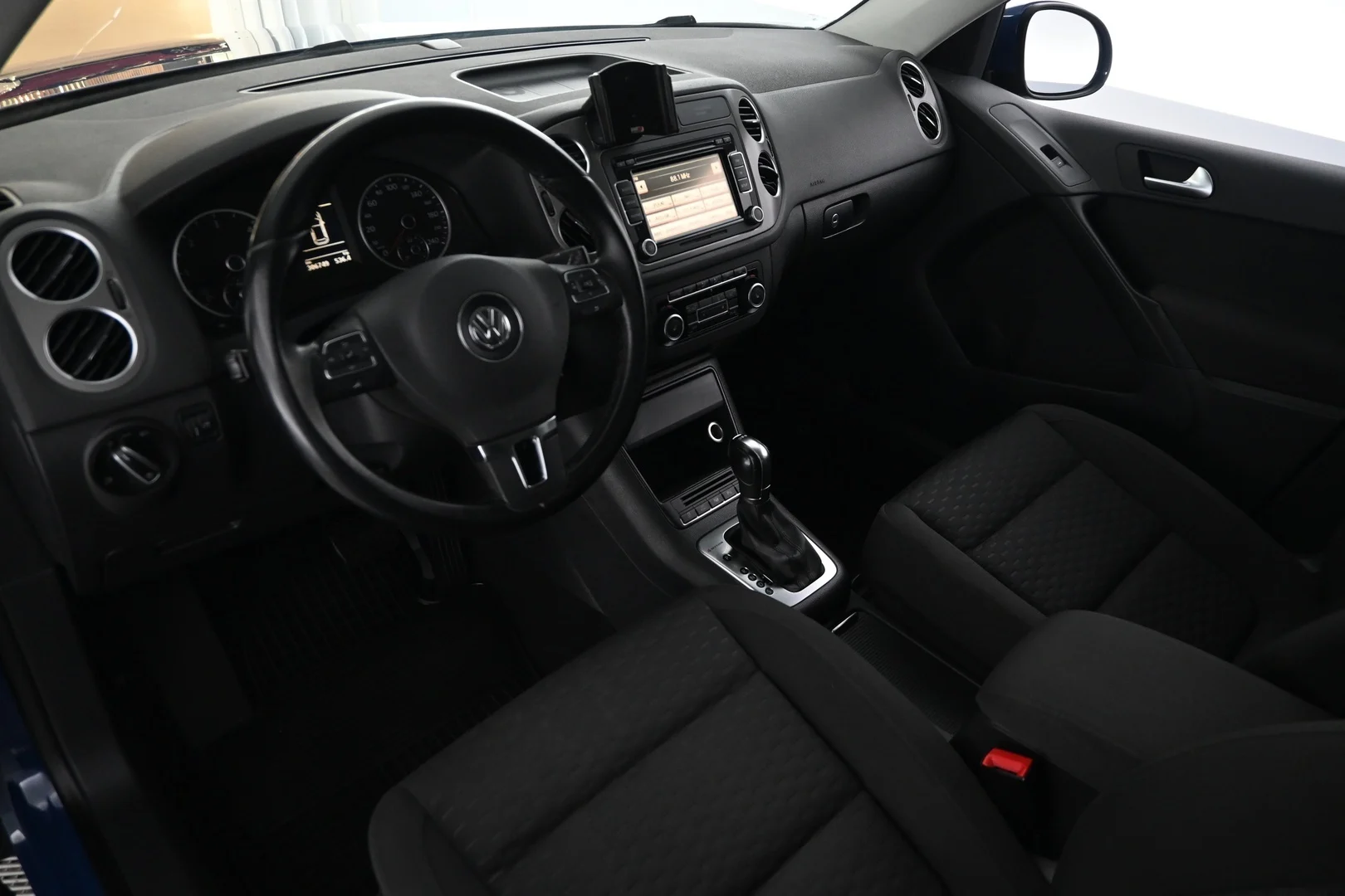 Car Image - 01xw4d9jBaH5HpeH8rQW8z