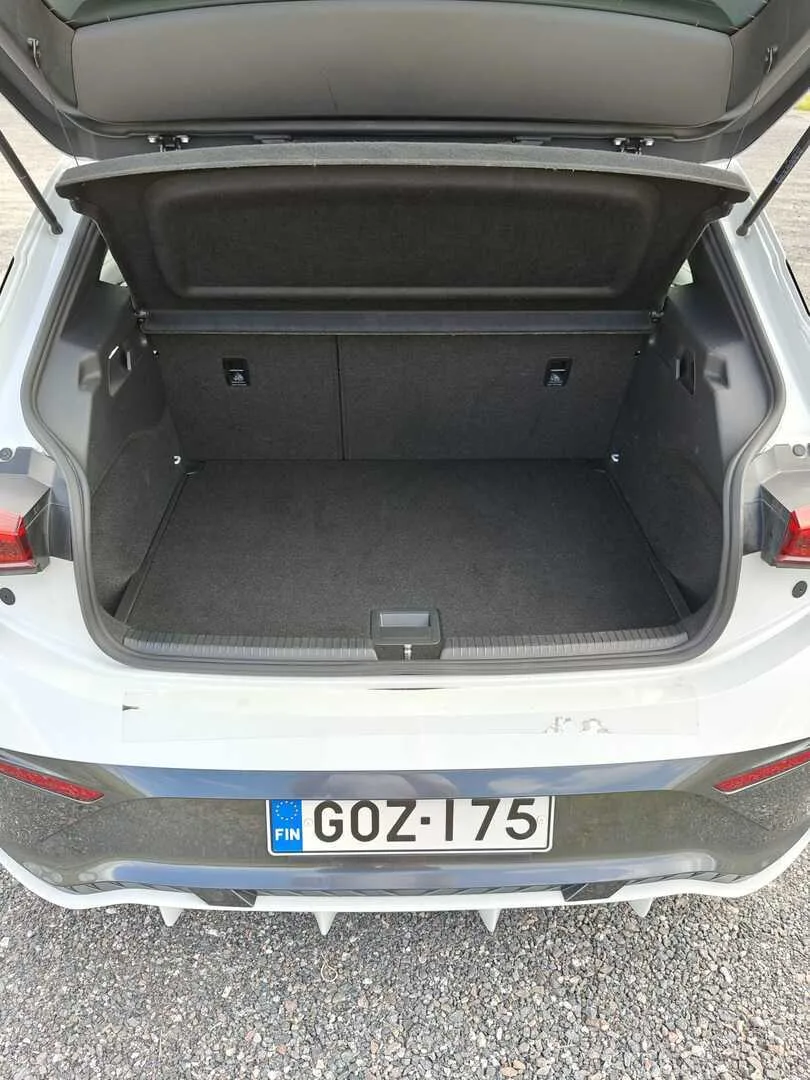 Car Image - 68JdaQUGctYS3L2aqNZ6Hy