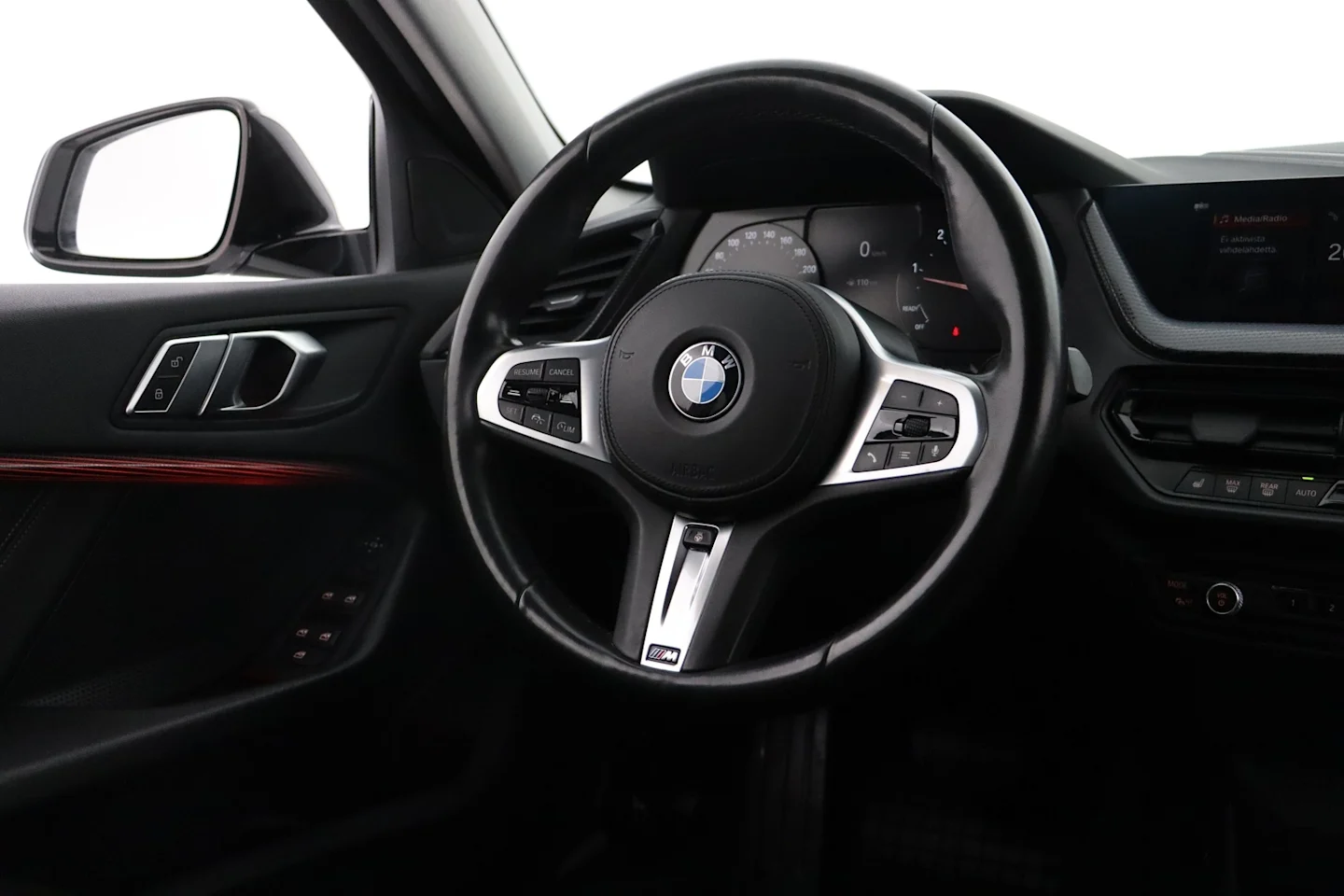 Car Image - 3NFLyRLOvOHHZrBj9xKKzH