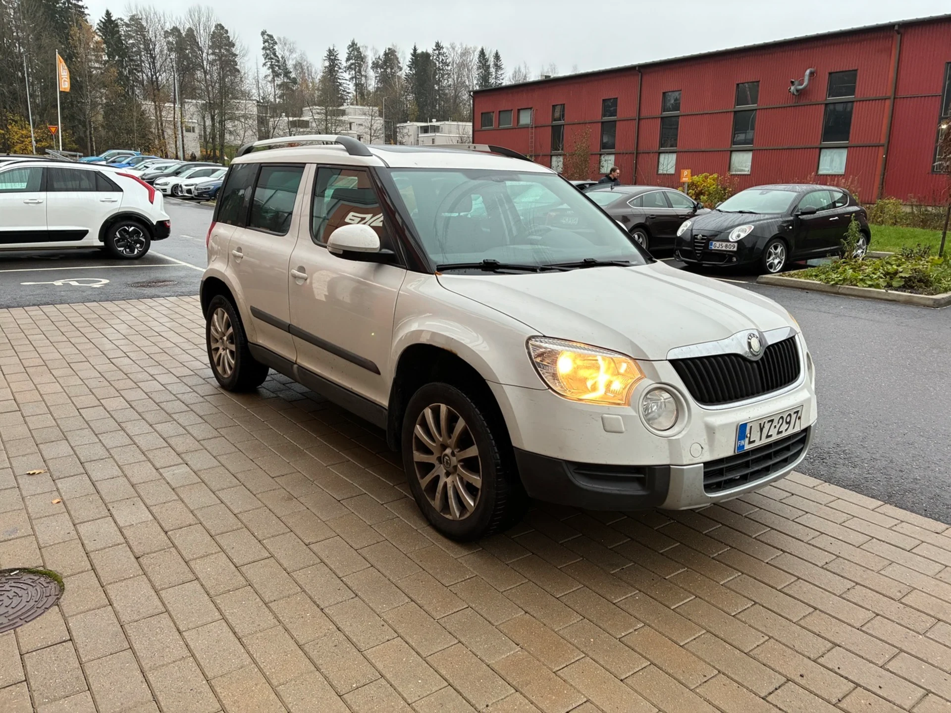 Car Image - XN5r6WsKRmvklRuqzofPj