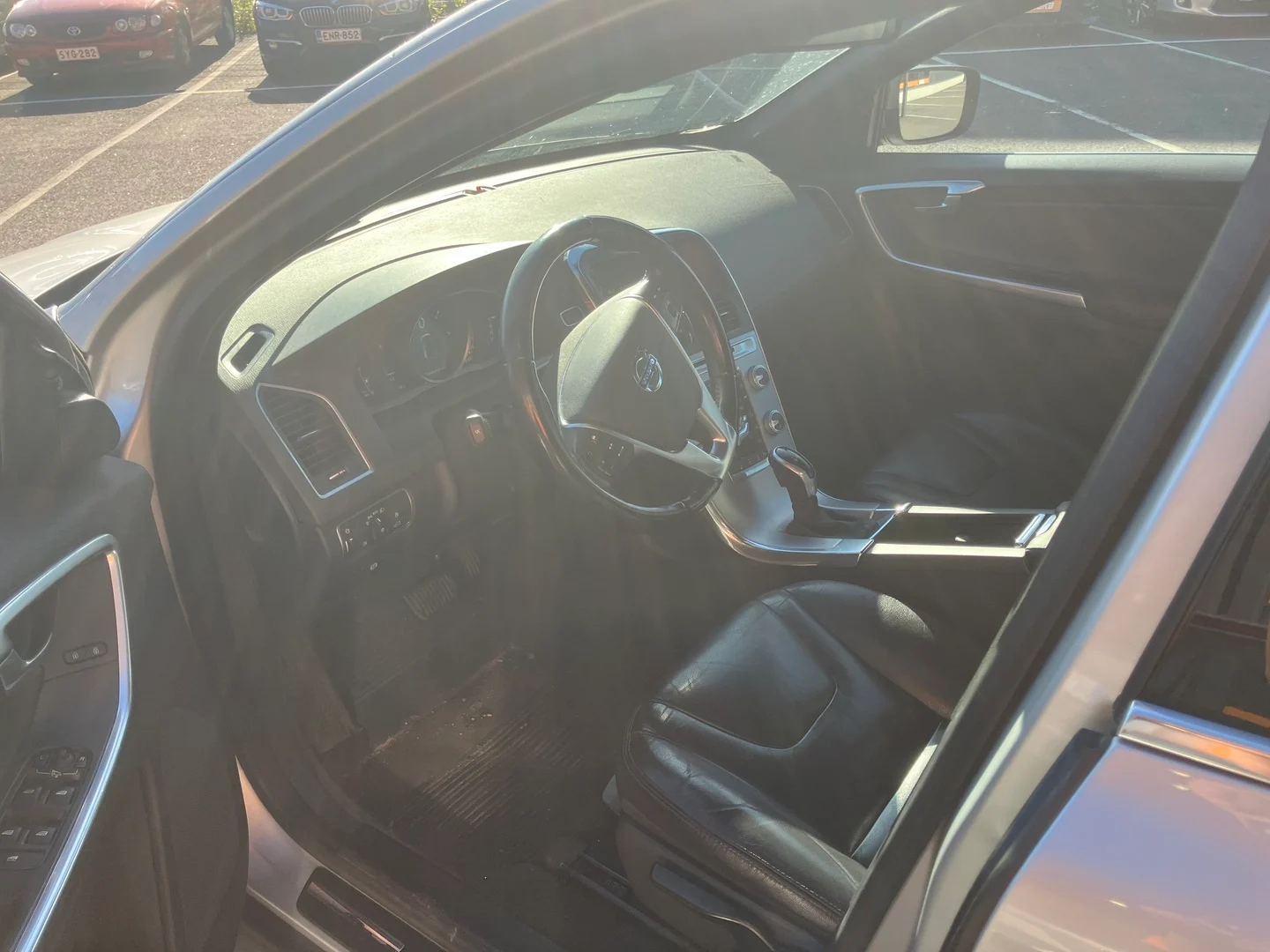 Car Image - 3Dg5z9C7AV4CwT99aKVyph
