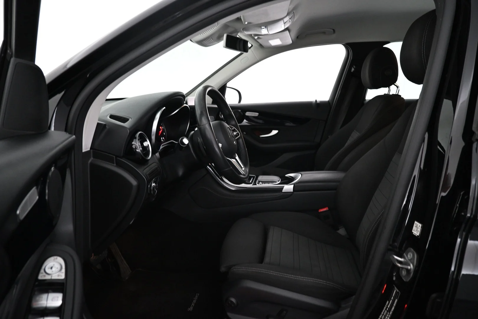 Car Image - 2VhyiIZwJ2dQxOmDFxJhLL