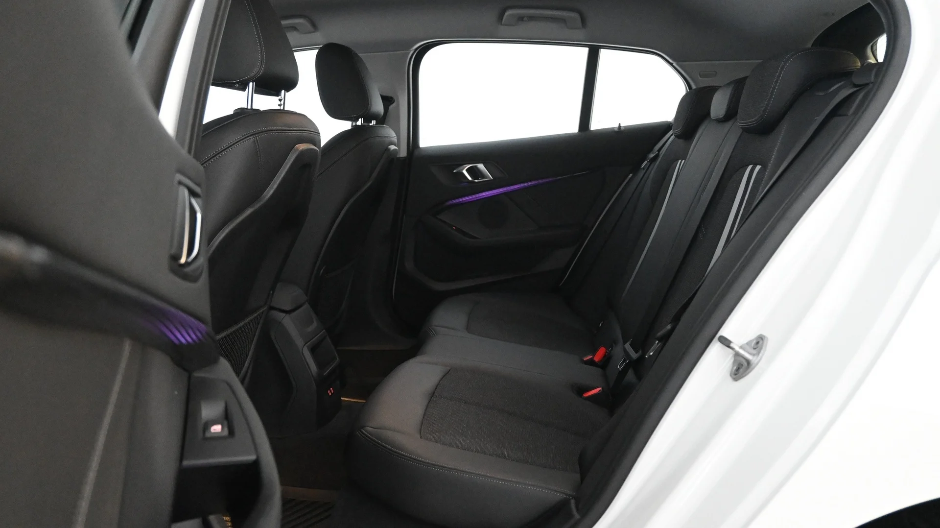 Car Image - 6wRv4wSV5bAEFENpcm5CUv