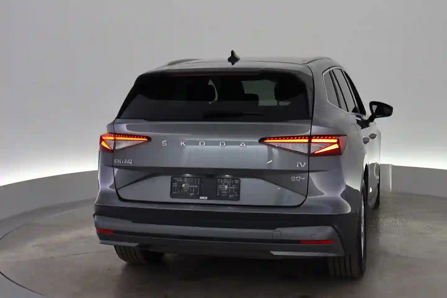 Car Image - 2k1pmQ7k6hpb9GOthuIof7
