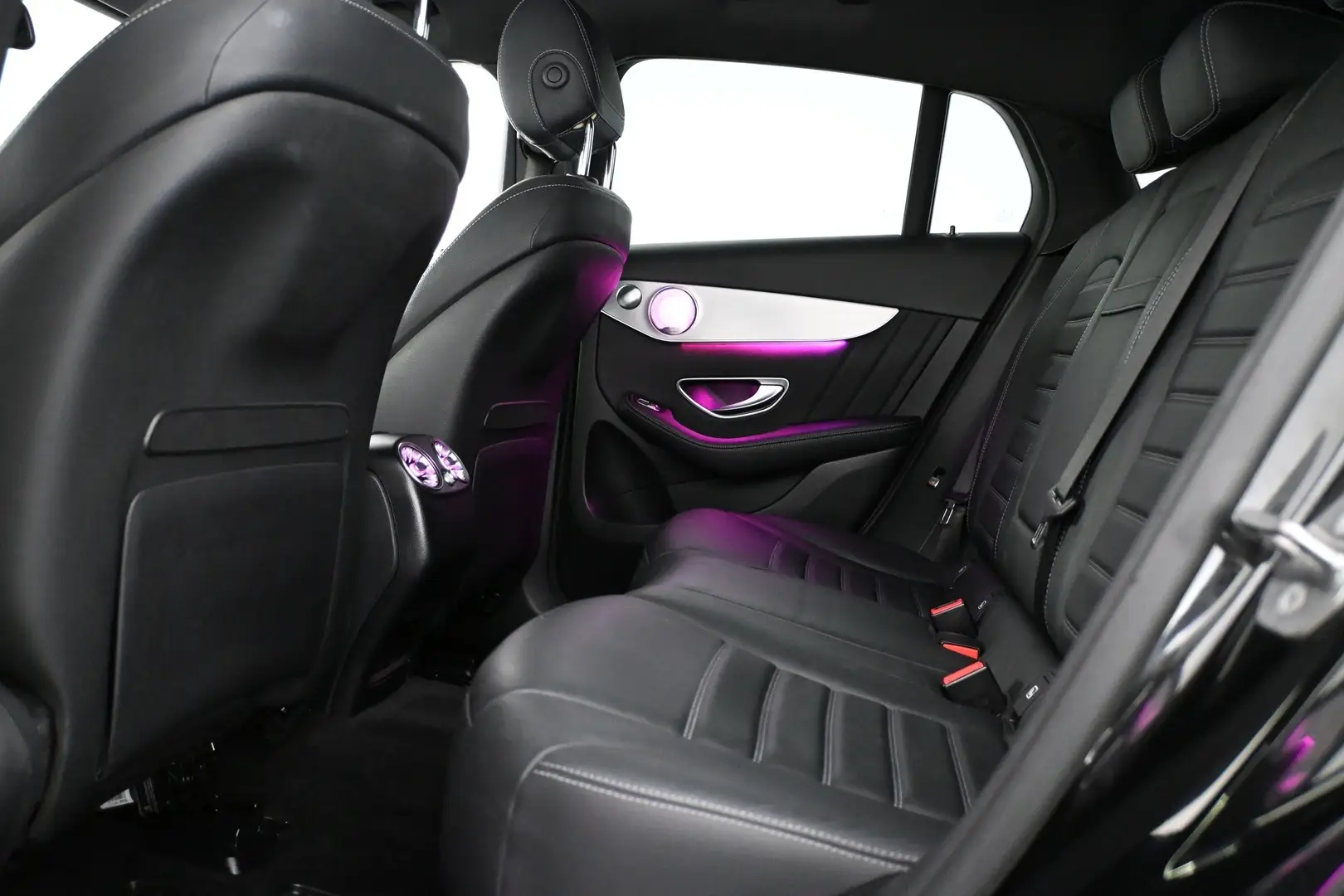 Car Image - 2fbpJeYNdPw38VBmKsMiOq