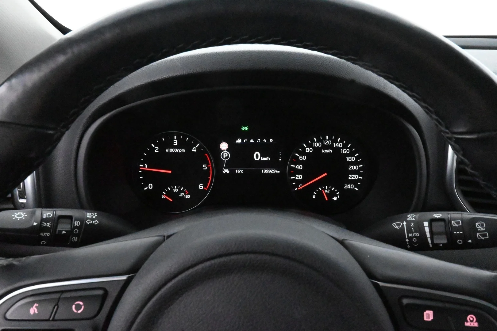 Car Image - 1ig3vtLMYxwhZOHKJzIQB5