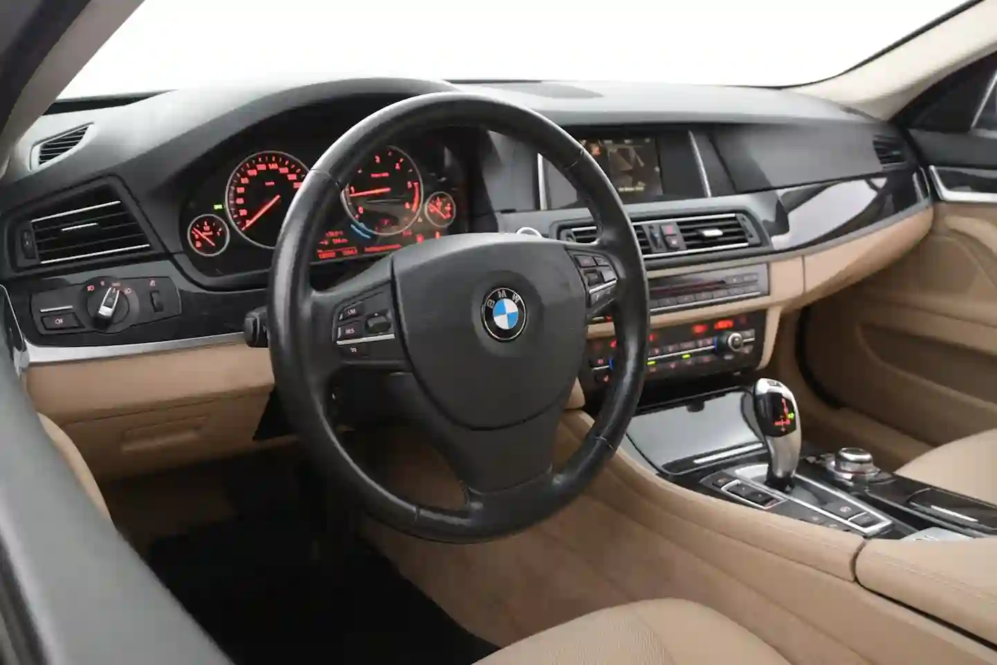 Car Image - 26Mlg1N8qDzmq2AMEK6ig8