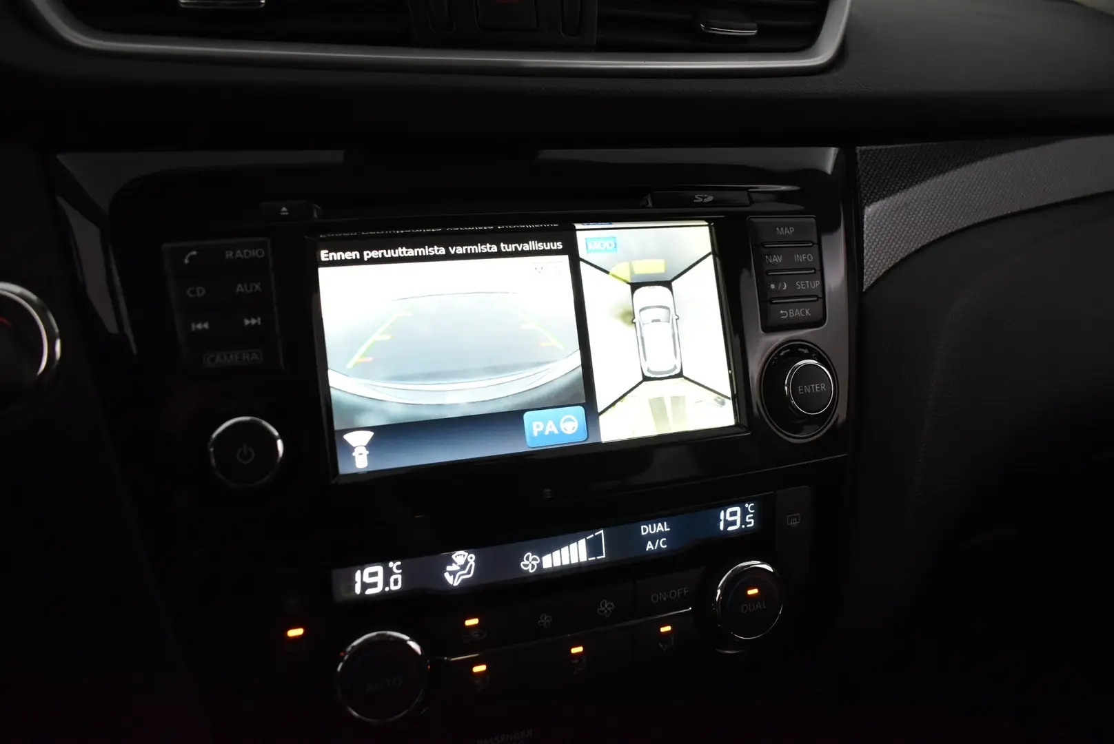 Car Image - 2iQNuvv8Ypr5TEFdVyrJyS