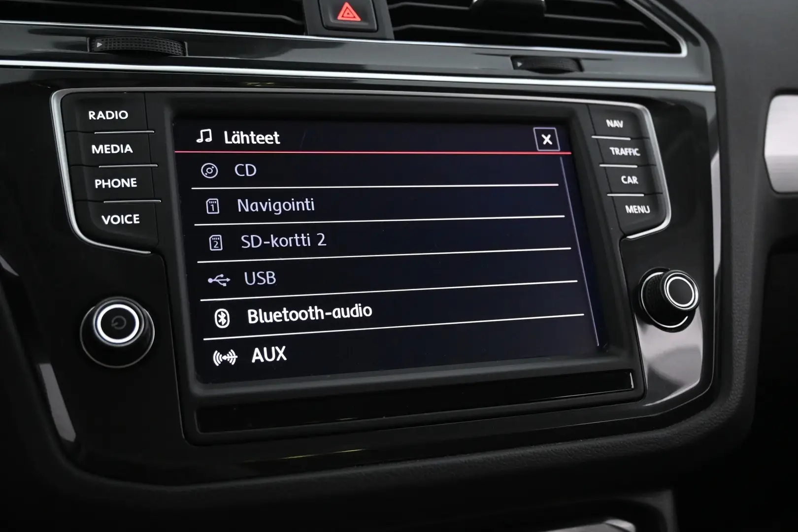 Car Image - 7JBRSnC2MQgP6xfamZeV2X