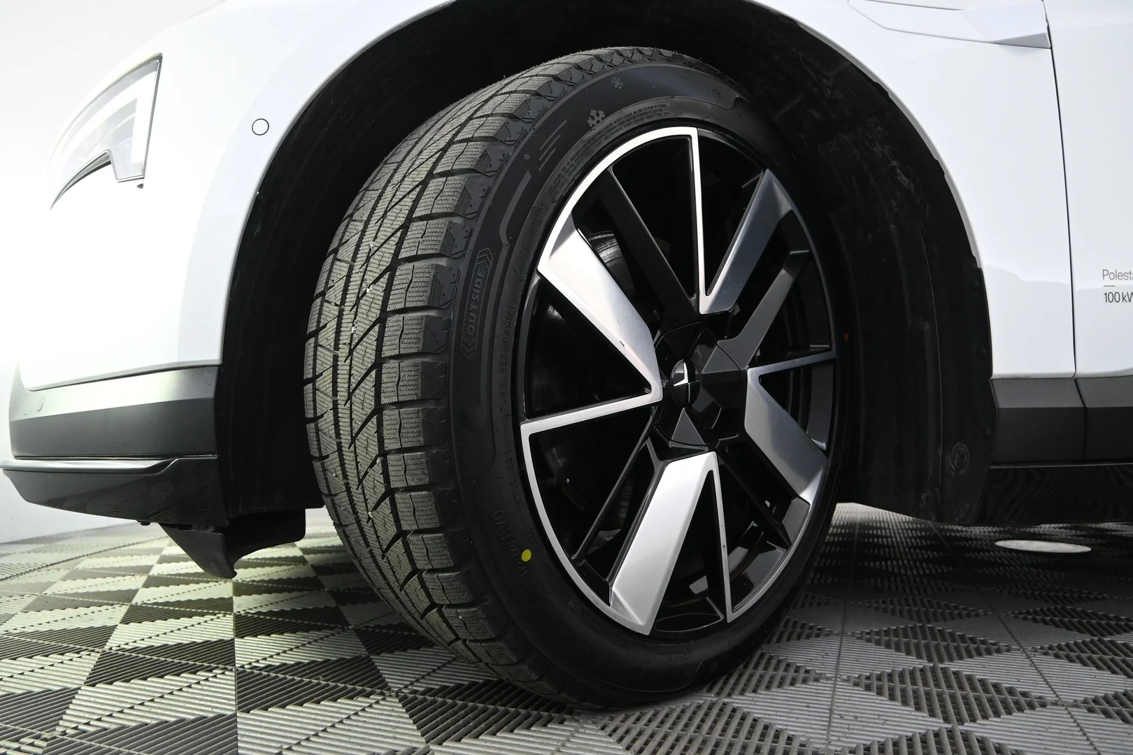 Car Image - rT3Ekj4rb01KgqQFVW6mW