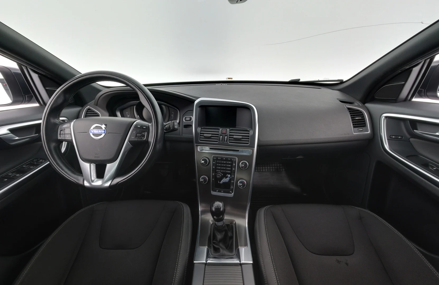 Car Image - 19z1A3QgTfYRVEhPiz8c1M