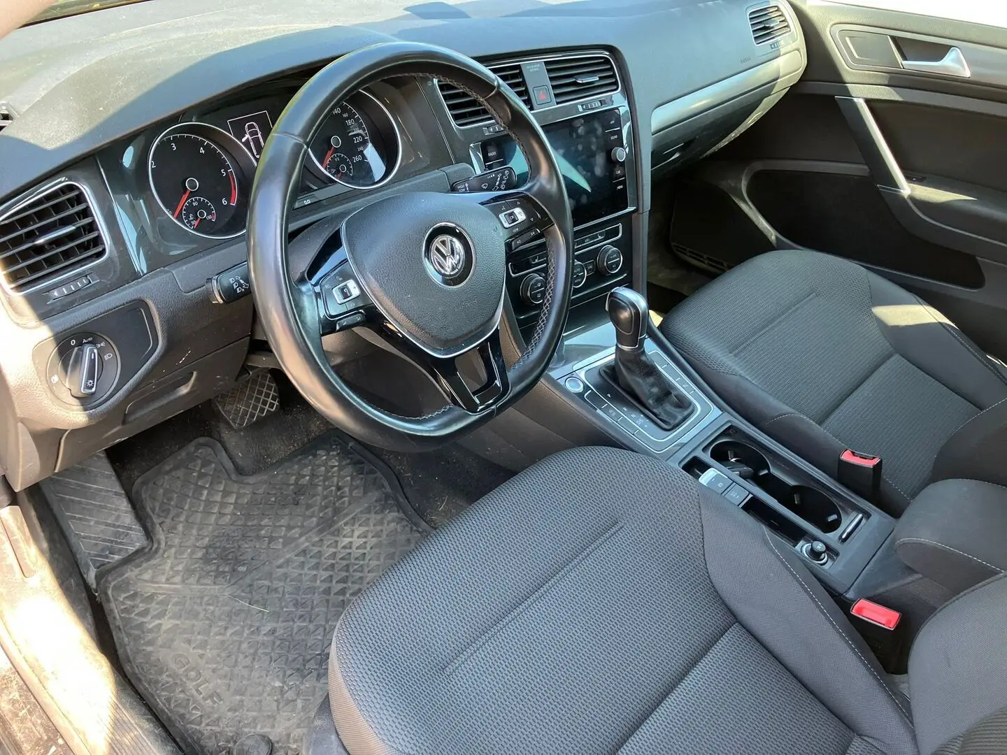 Car Image - 4n6F2KDHOUeYmeIvUlzs3K