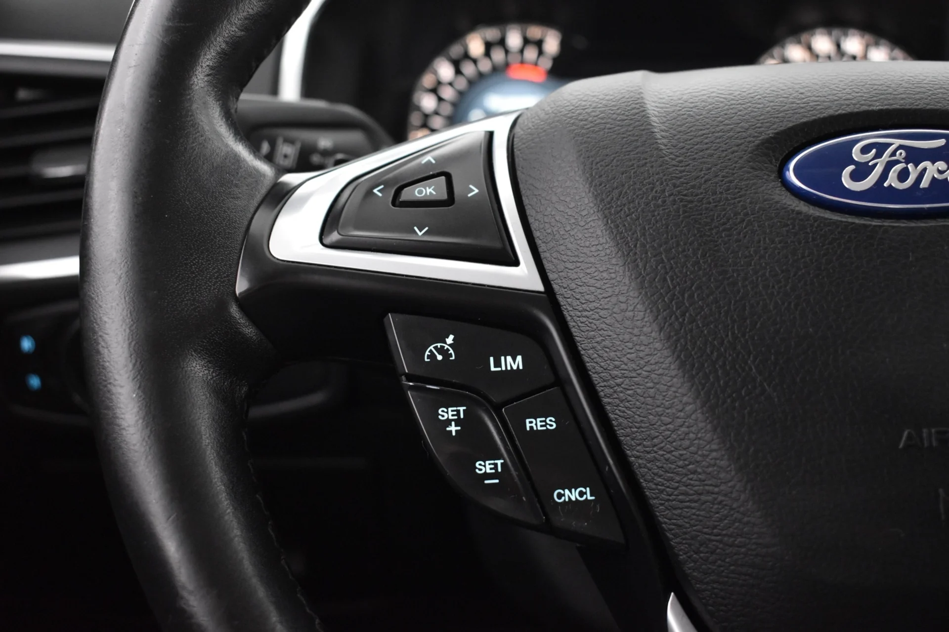 Car Image - bAo5caeL3b3eIEMPE7T9V