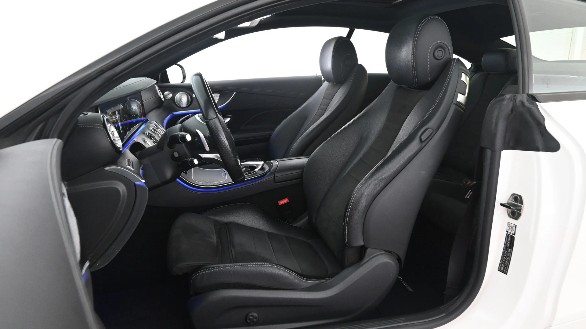 Car Image - 4YkzpIhcEmOtJVZ2lkg8Mb