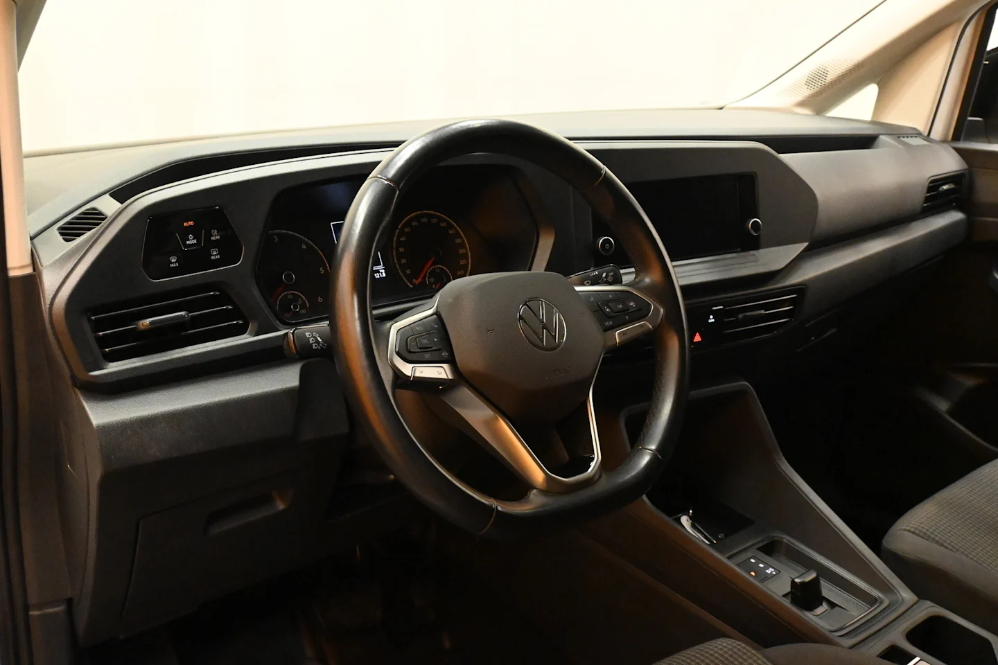 Car Image - 6Ko13nTWgRUmE88sMdcM3J