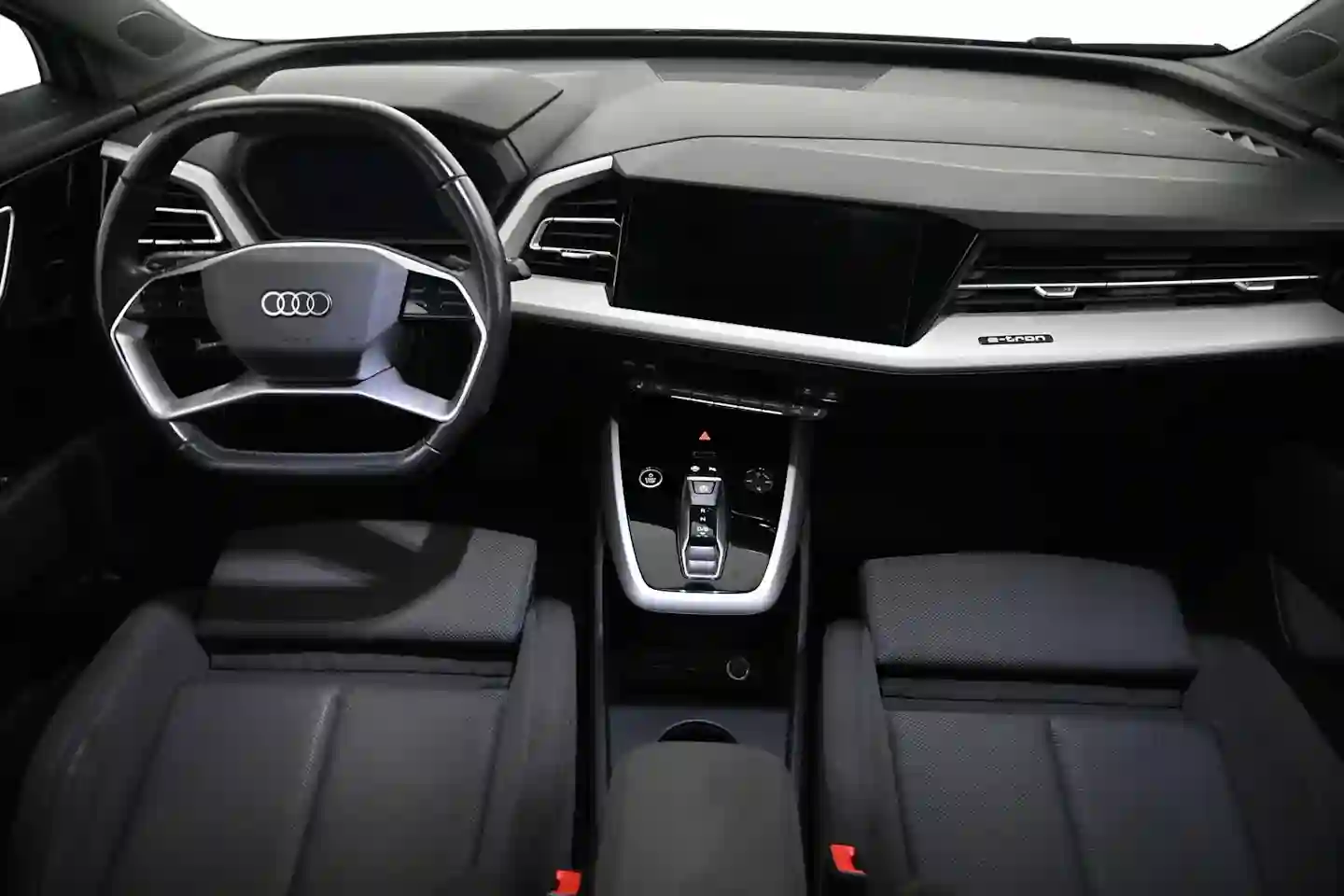 Car Image - 1Hd9RiCjXihTqDggXuarNE