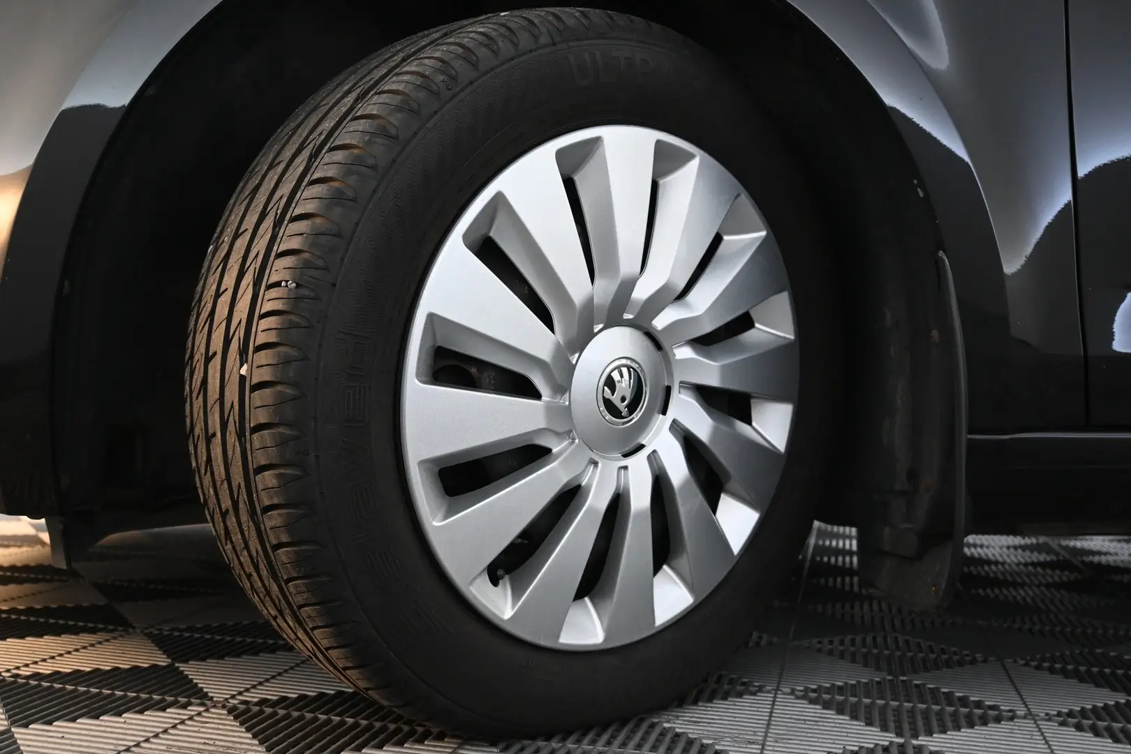 Car Image - 7lu156UoFOV6JFxhcXcnL3