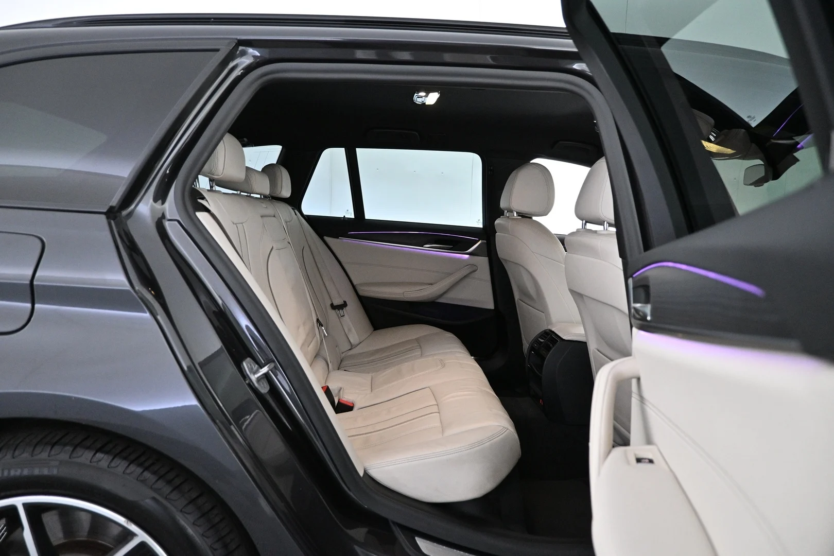 Car Image - 1hX1yc31TZU4juICgdKA6y