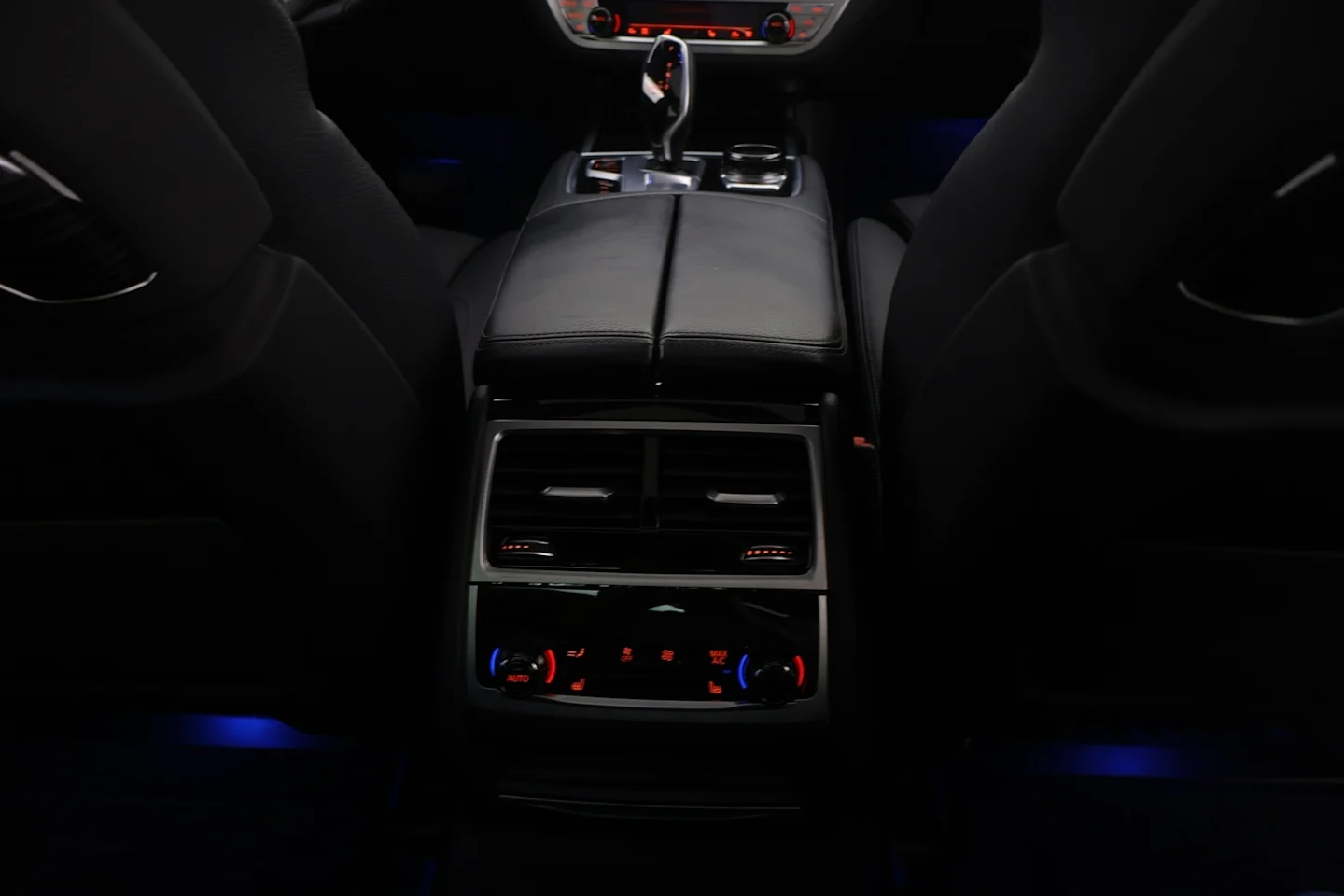Car Image - 5uvNpdPGJk4B92owCagHs5