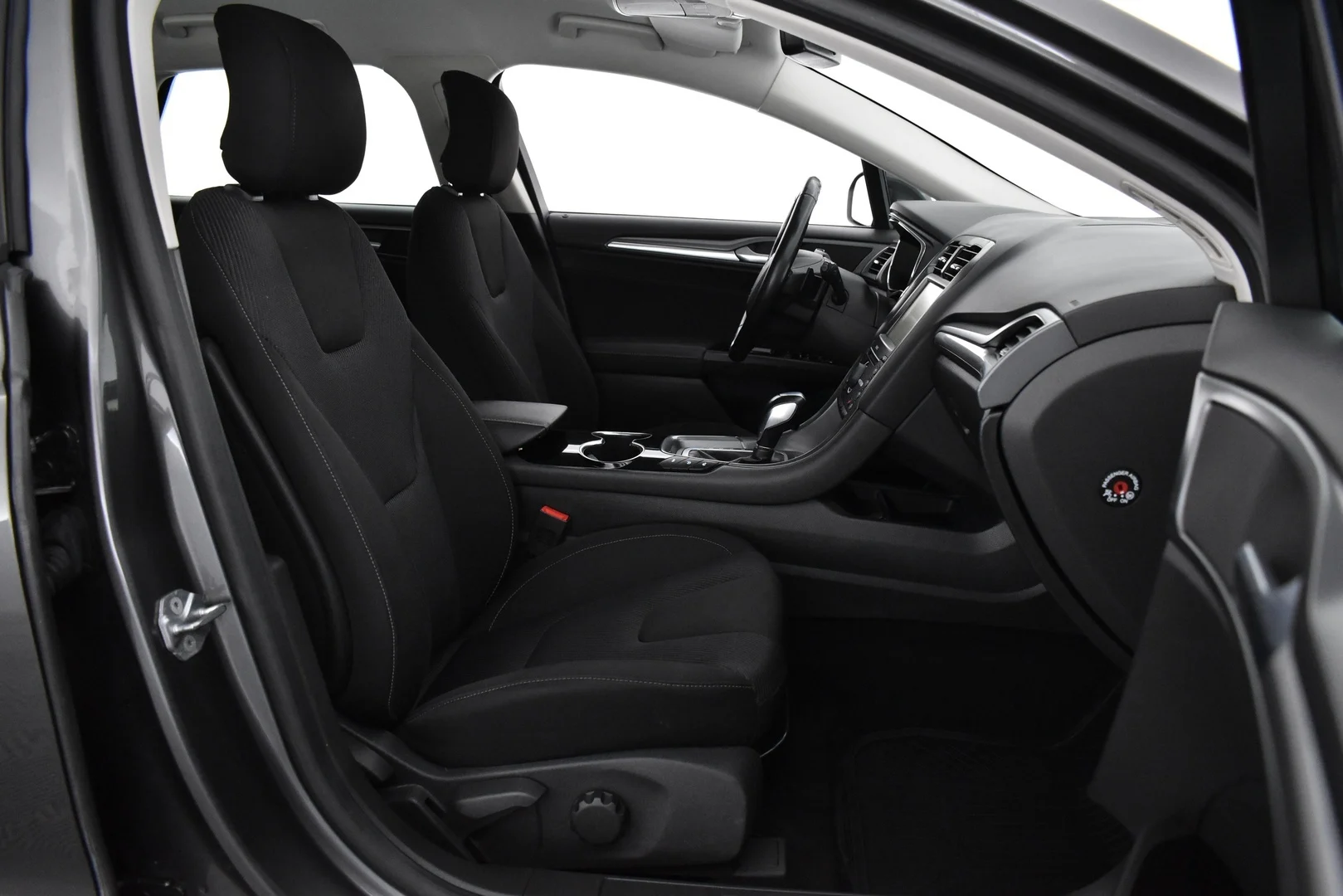 Car Image - 4LHcuaO0WqA34ixJ3VGidy