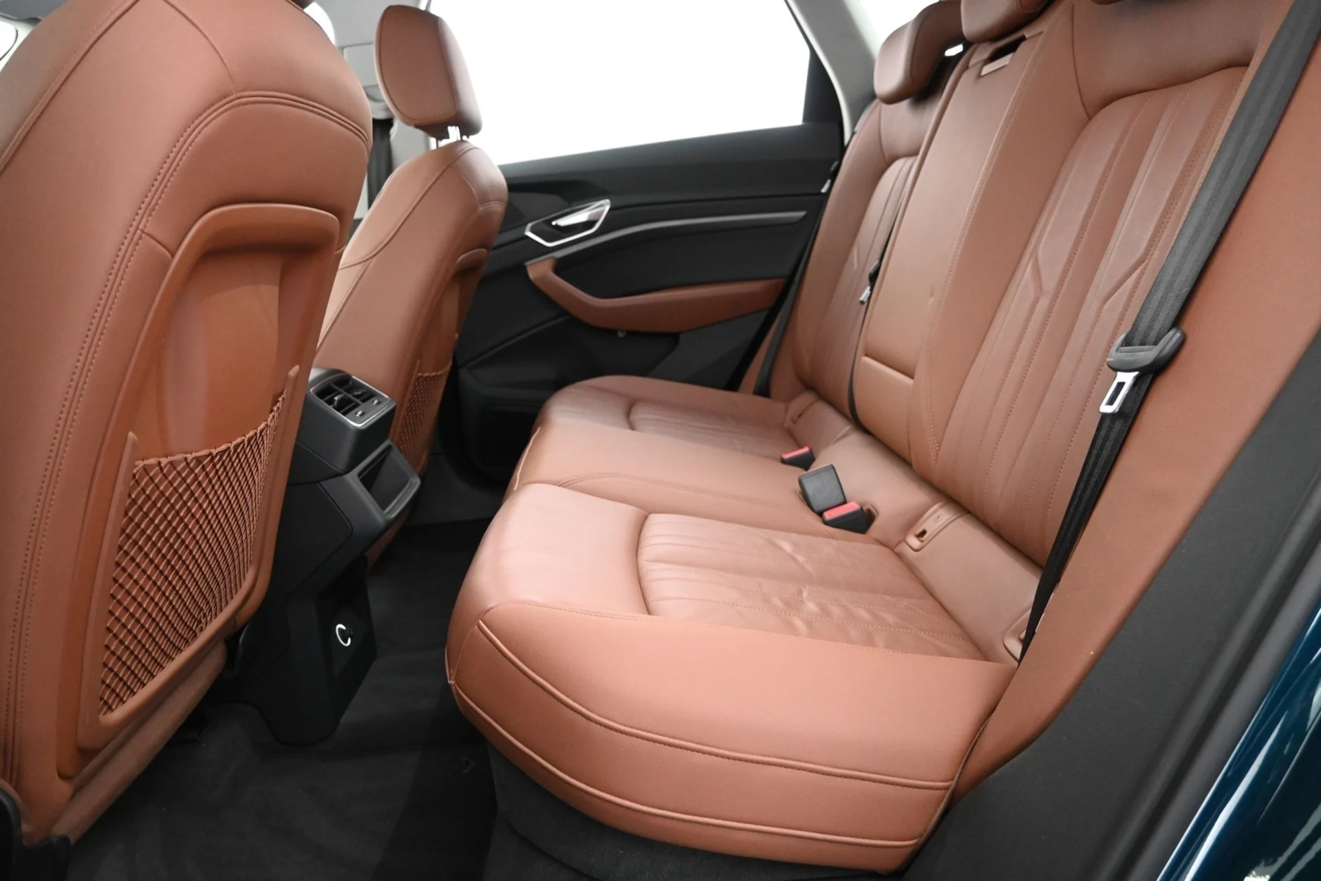Car Image - 5Pw4DWiD9FSeRGLeyKlfOt