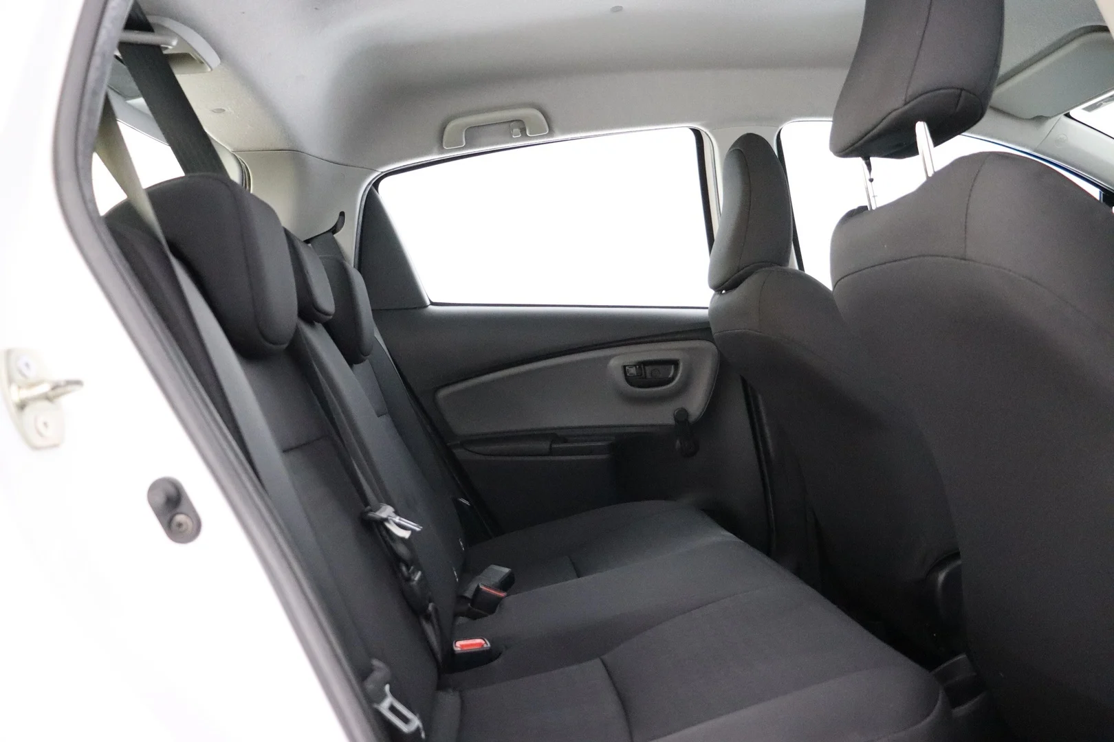 Car Image - 70Kxlz7KEc9v0YIuWCFU84