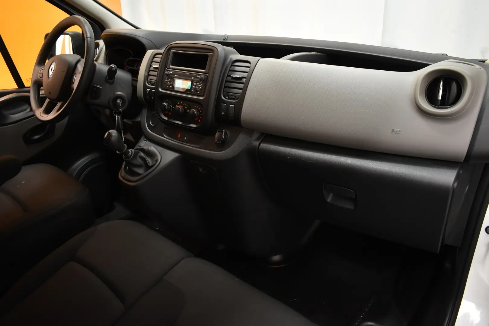 Car Image - 4N3gKASCTFfPAyjPelg7h