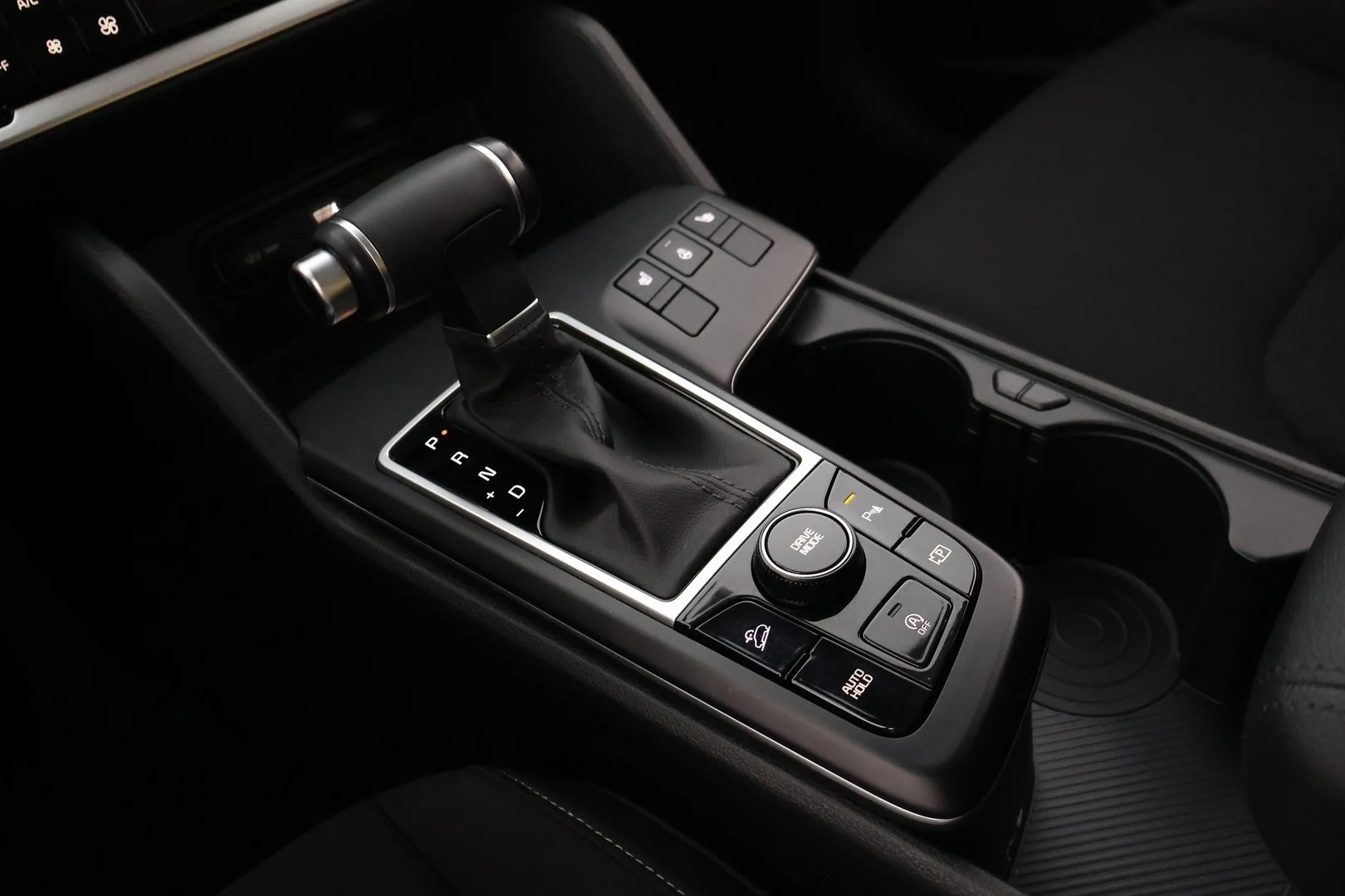 Car Image - 1eeu9yB1QaJxbi0Uw1XZWS