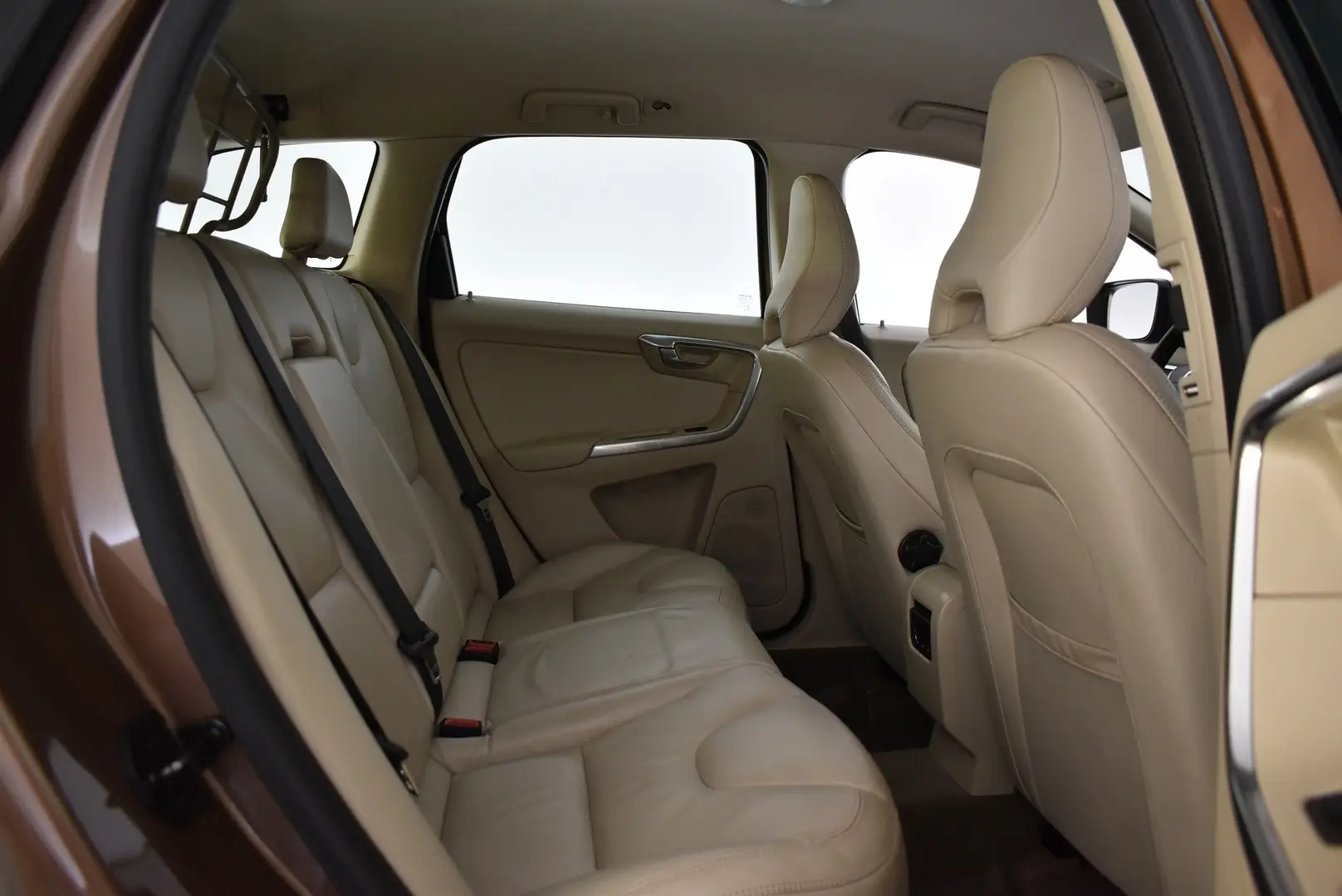 Car Image - 5rBqsXBvZ6e4wZy5lyIcKh