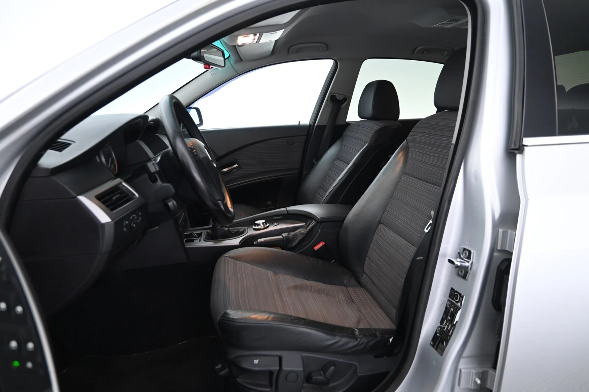 Car Image - 25AkVkDUVig8uzuEsdDVFH