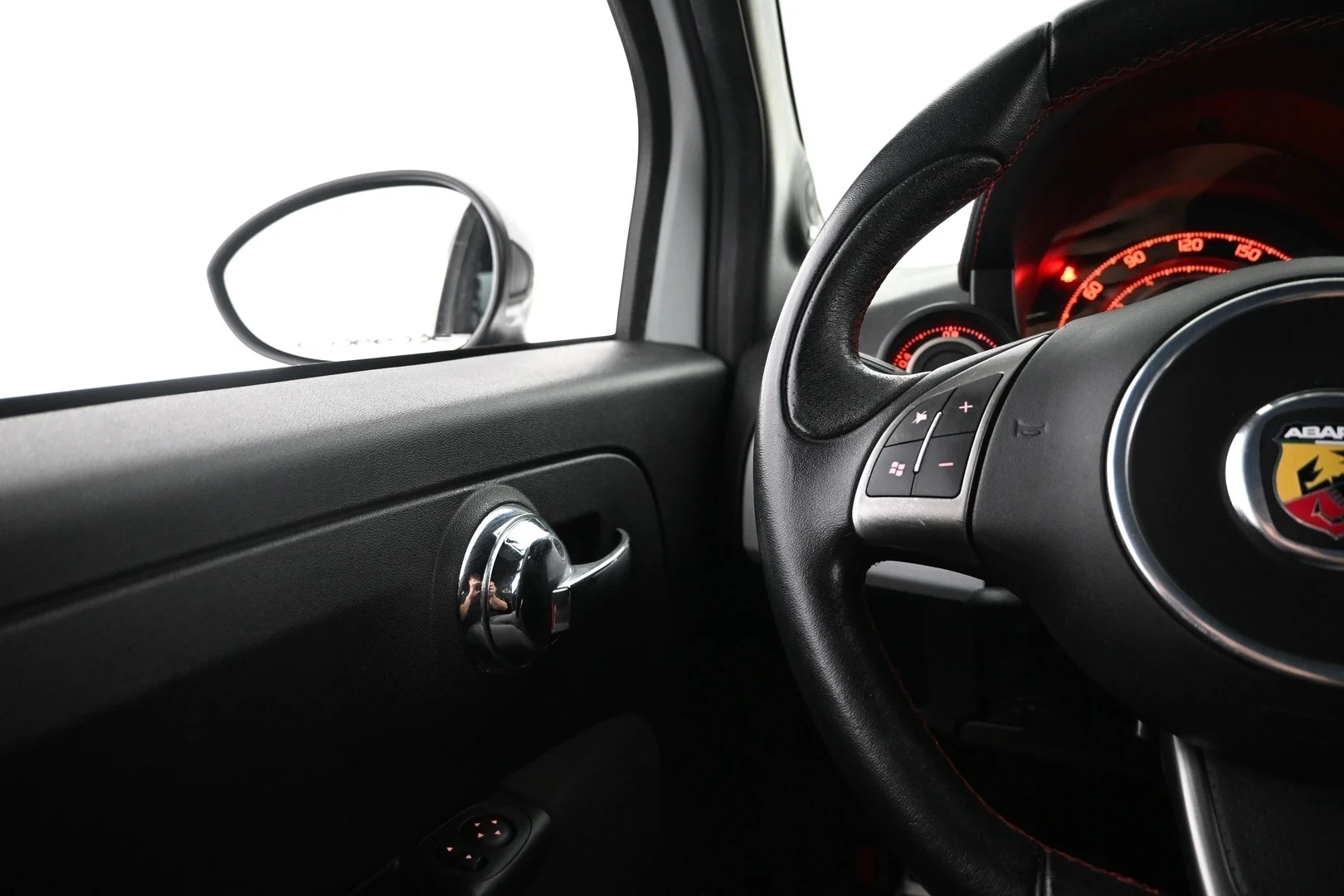 Car Image - 1heOReNjRfnzycN6M9mNVp