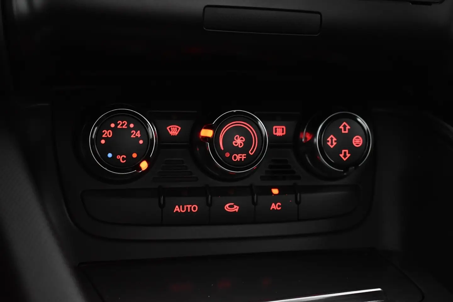 Car Image - 6Gr89Y3KrZliJVJmjMs3Xb