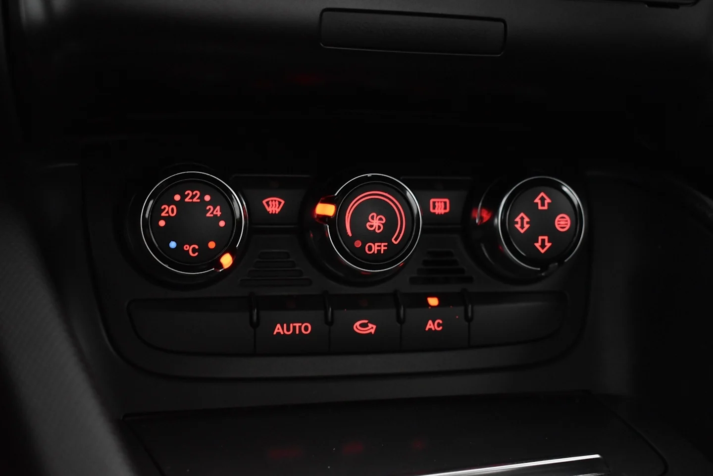 Car Image - 6Gr89Y3KrZliJVJmjMs3Xb