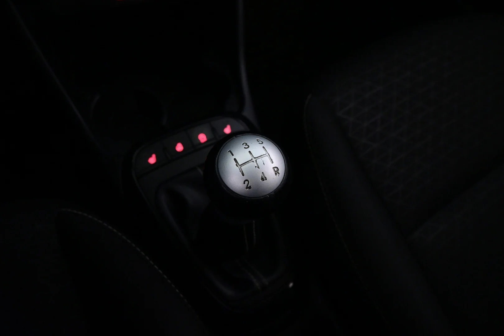 Car Image - 5z44gqfF7Jkyn2nGnHck6t