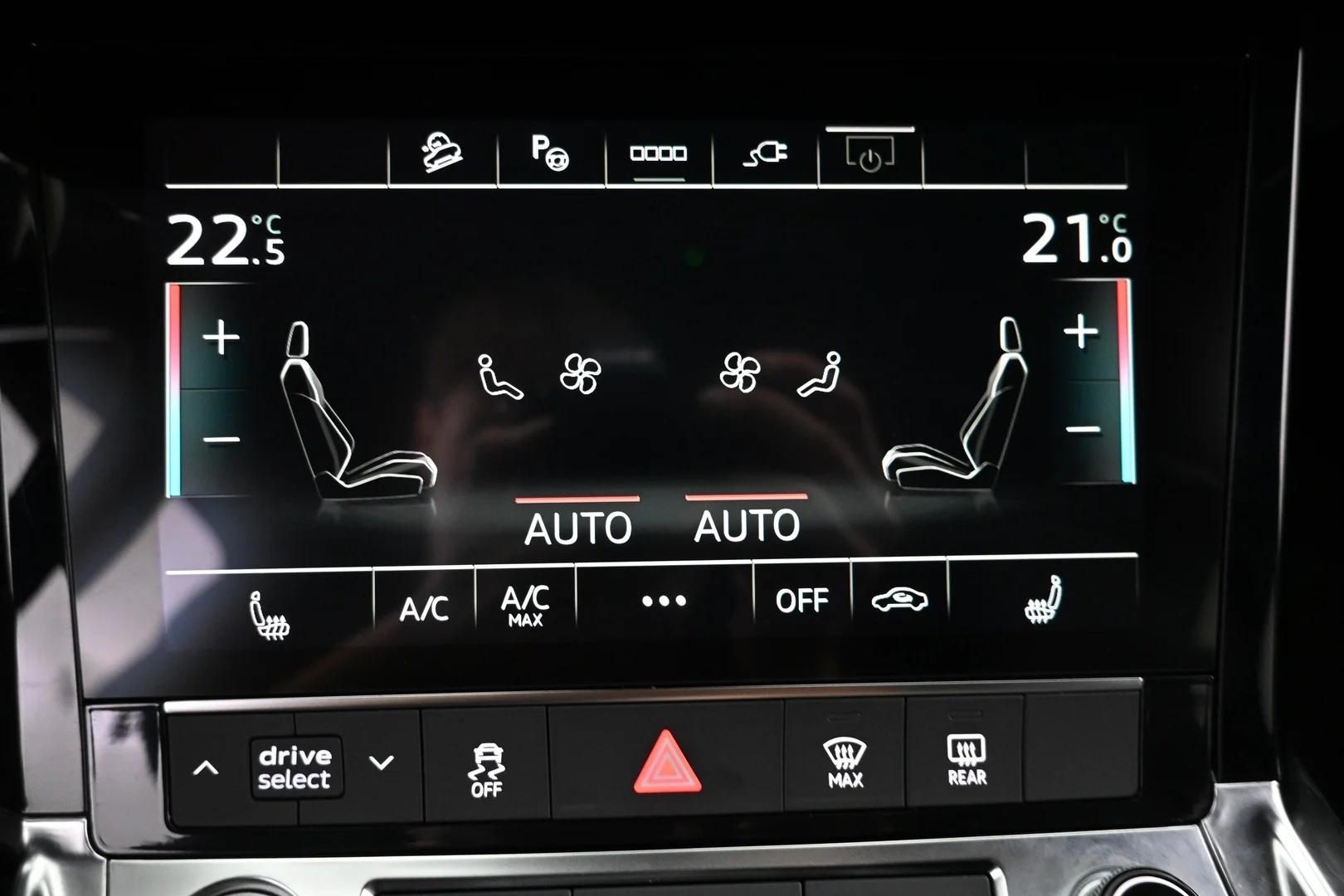 Car Image - 1UZzZ5X02EUYWof29o19Yu