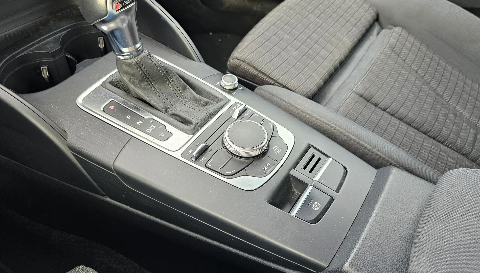 Car Image - 26JDKV2UBsLWdzWTmqct0j