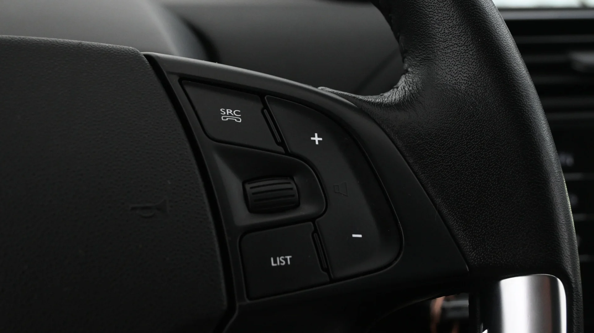 Car Image - 3fS07F8cFHowu1L16V4gPC