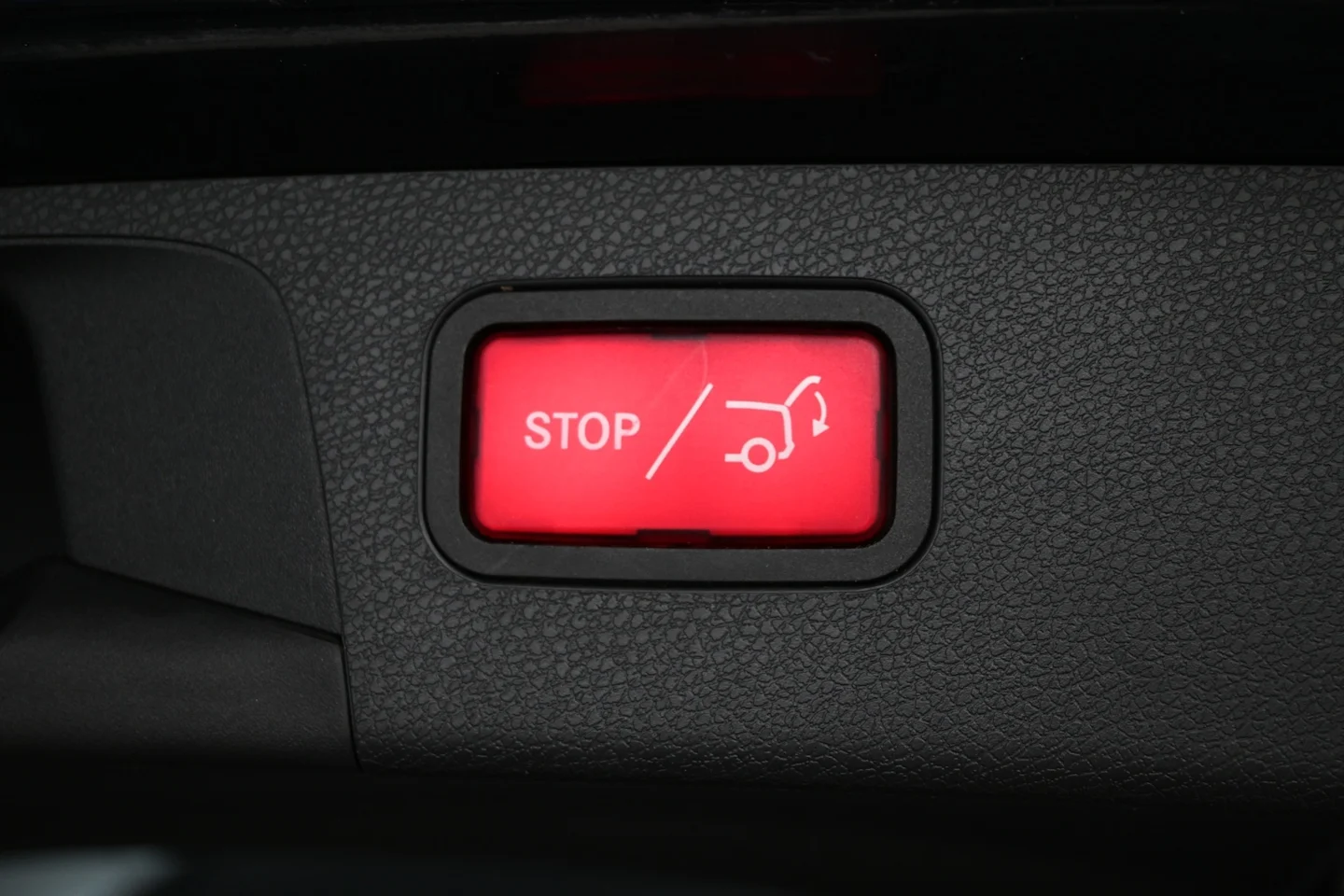 Car Image - 3IE0saZJOwIe47ioD0UjPC